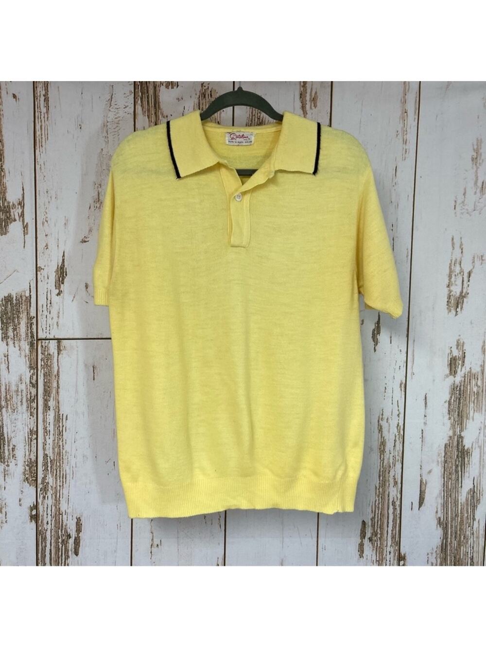 Catalina Inc. Vintage Knit Polo Shirt. Similar to a Medium. Vintage condition!